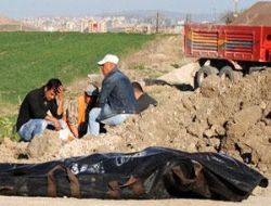 Ankara da işçi göçük altında can verdi