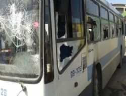 Otobüslere molotoflu saldırı