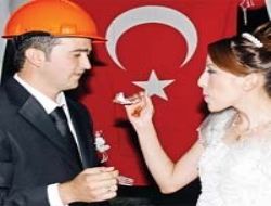 Yüzlerce metre aşağıda nikah