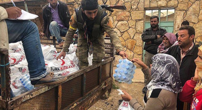 Afrin de terör örgütünün işgalinden kurtarılan köylere yardımlar devam ediyor