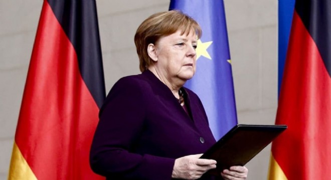 Almanya Başbakanı Merkel den kritik koronavirüs açıklaması: Salgının başındayız