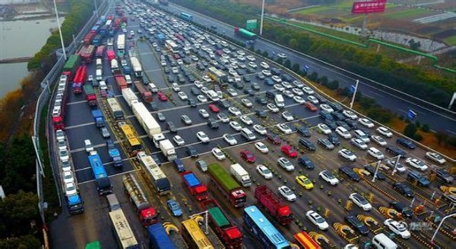 Bahar Bayramı’nda 239 milyon otomobil yollara çıktı