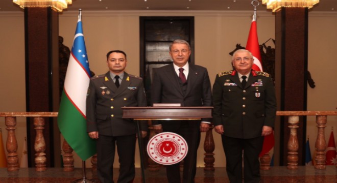 Bakan Akar, Özbekistan Genelkurmay Başkanı Tuğgeneral Shukrat Khalmukamedov u kabul etti