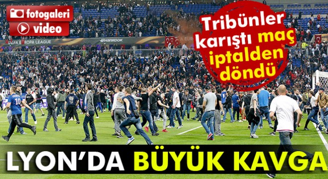 Beşiktaş Lyon maçında tribünler karıştı