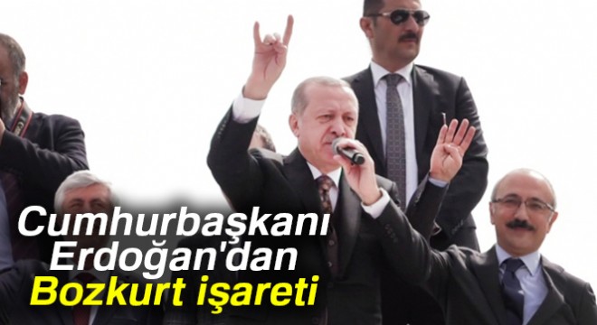 Cumhurbaşkanı Erdoğan dan Bozkurt işareti