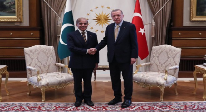 Cumhurbaşkanı Erdoğan, Pakistan Başbakanı Şerif’i resmi törenle karşıladı