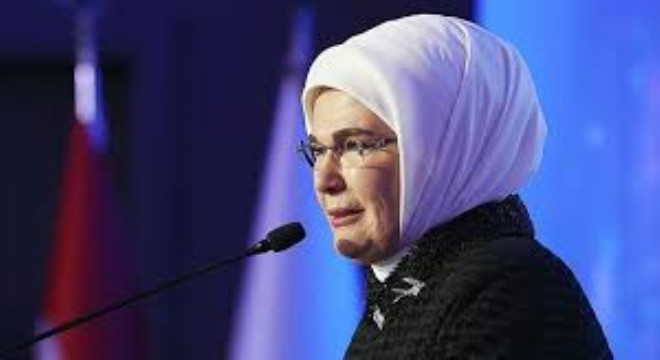 Emine Erdoğan dan Miraç Kandili Mesajı:Birlik ve Beraberliğimiz Daim Olsun