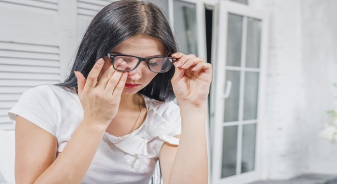 Geçmeyen baş ağrısının sebebi gözleriniz olabilir