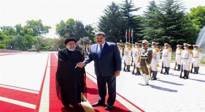 İran’ın dini lideri Hamaney, Venezuela Devlet Başkanı Maduro ile görüştü