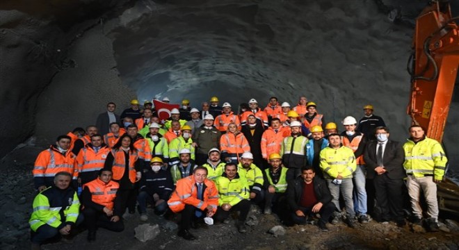 Karaismailoğlu: Antalya Demirkapı Tüneli’nde ışık göründü
