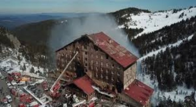 Kartalkaya daki Otel Yangınında Yaralıların Tedavisi Sürüyor