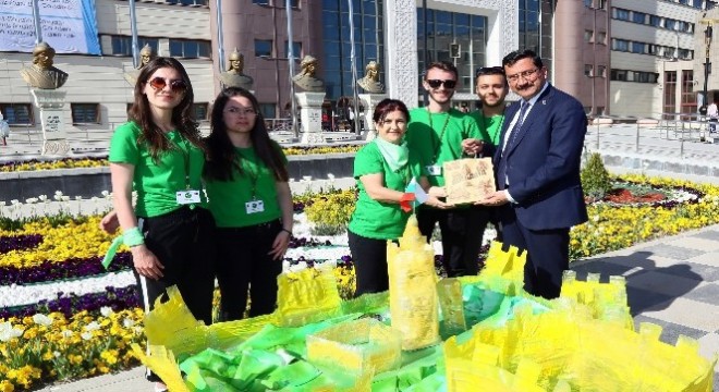Keçiören Belediyesi Erasmus Plus kapsamında 7 ülkeden gençlerin katılımıyla Dünyayı Yeşil Yapalım projesini gerçekleştirdi