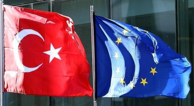 Macaristan Savunma Bakanı: Türkiye ye müteşekkiriz