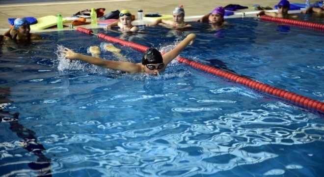 Mamak Belediyesi Yüzme Havuzu’nda büyük bakım başladı