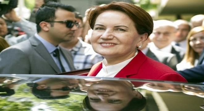 Meral Akşener cumhurbaşkanlığı adaylığı için YSK’ya başvurdu