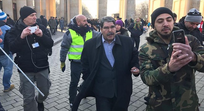 Salih Müslüm Berlin de PKK mitingine katıldı