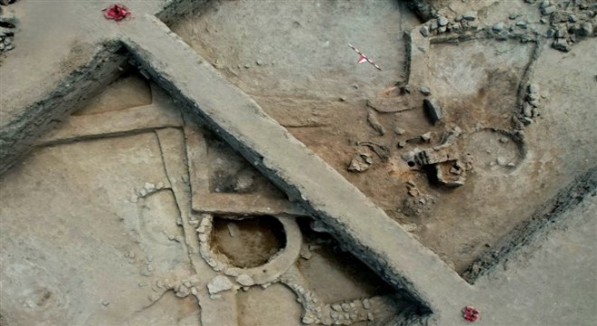 Tavşanlı Höyük’te 3750 yıllık silindir mühür gün yüzüne çıkarıldı