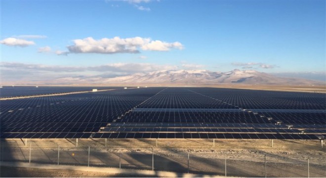 Türkiye ye 1,3 GW lık güneş enerjisi projeleriyle güç verecek