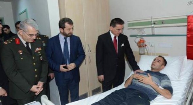 Zeytin Dalı gazilerine hastane ziyareti