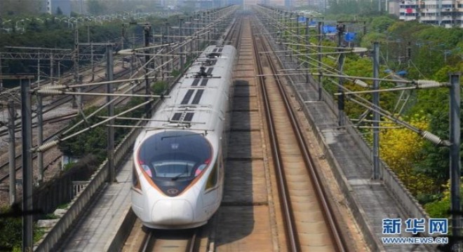 Çin demiryolu ağını 200 bin km’ye, havalimanı sayısını 400’e çıkaracak