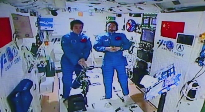 Çinli astronotlar, uzayda akıllı ev konforu yaşıyor