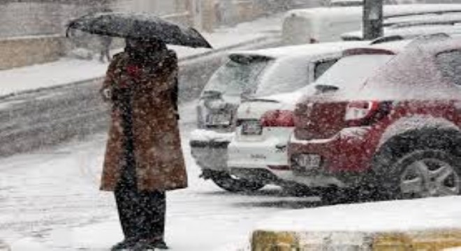 Doğu’da Bahar Yerine Kar: Çok Sayıda Yerleşim Yolu Ulaşıma Kapandı