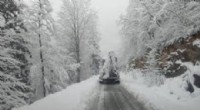 Doğu ve Karadeniz Bölgelerinde Kar Yağışı Ulaşımı Aksattı