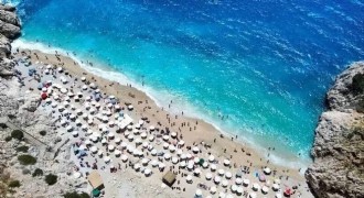 Turizm Gelirinde Yüzde 5 Artış: 25,5 Milyar Dolara Ulaştı